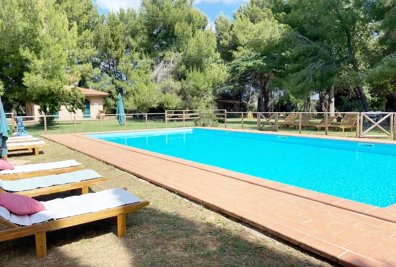 Relais Casale Il Poggetto - Oleandri By Zoom In Earth Apartment Cecina  0*, Cecina (Livorno) Italy